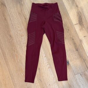 Women’s Old Navy Active Go Dry High-Waisted Leggings
